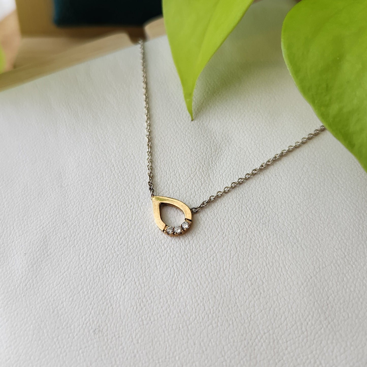 gold and diamond pendant