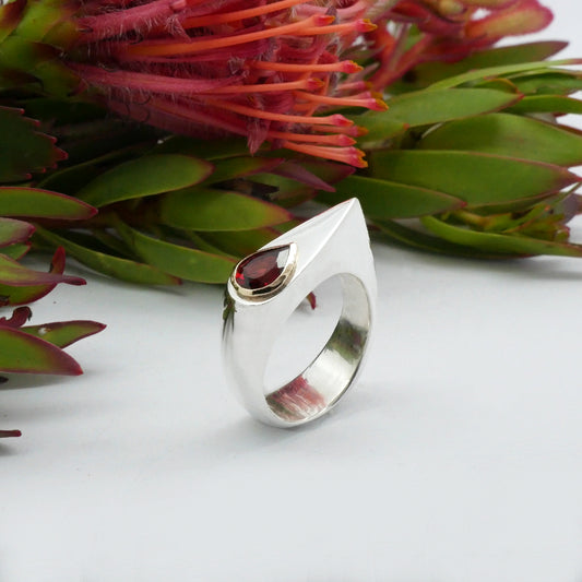 Imprint Cusp Ring