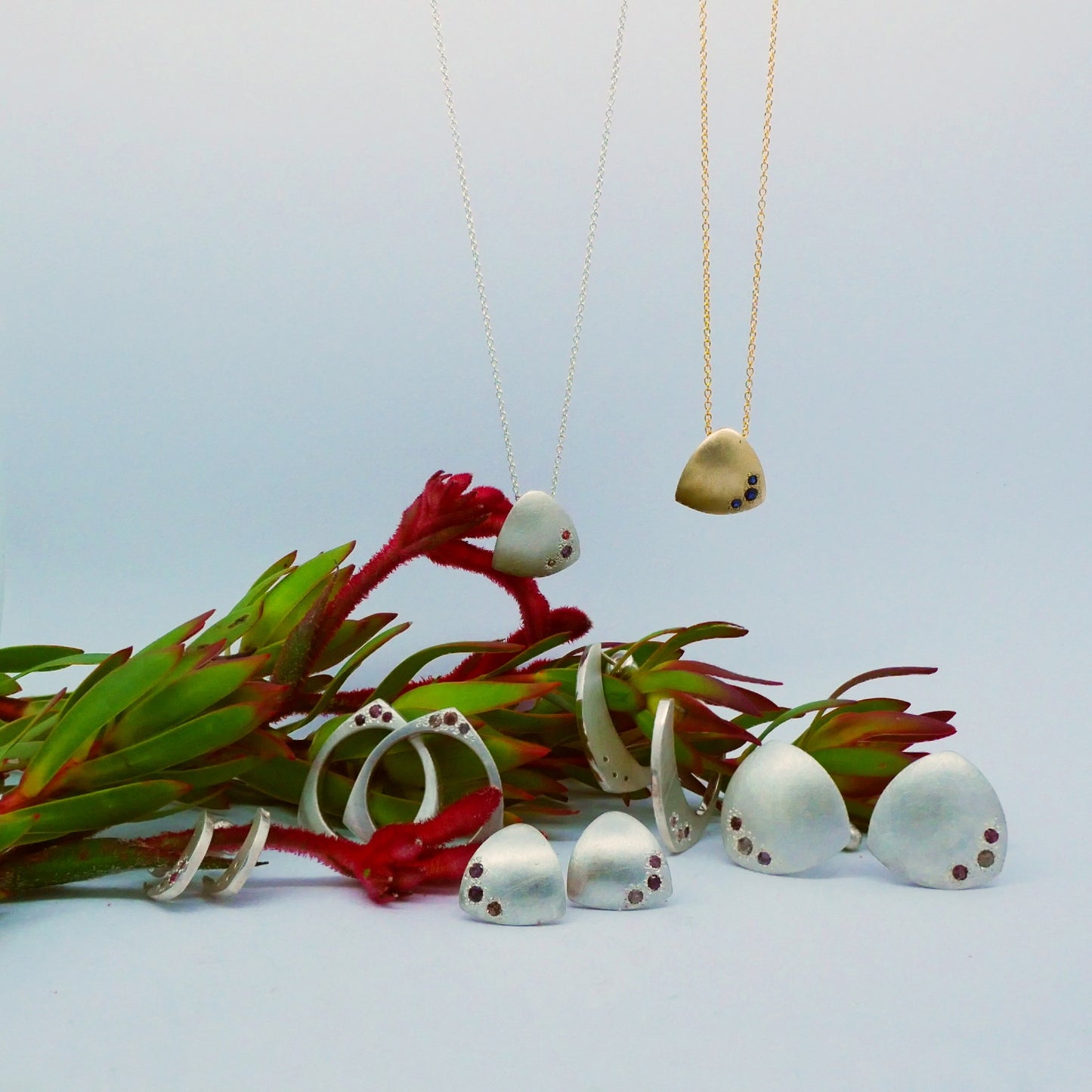 Iota Ray Pendant